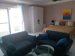 Studio Deluxe Avec Services Hôteliers - Adults Only