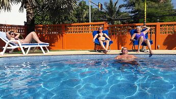 Studio Deluxe Avec Services Hôteliers - Adults Only