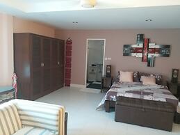 Studio Deluxe Avec Services Hôteliers - Adults Only