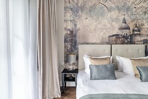 District17 - LoftAffair Collection