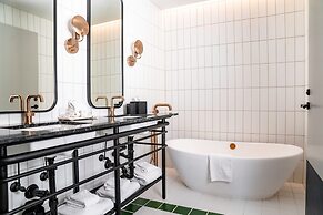 Woodlark Hotel Portland, a Tribute Portfolio Hotel