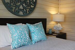 6West Beach Cottages