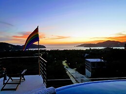 Casa Arcoiris Zihuatanejo