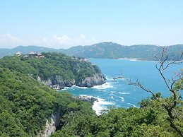 Casa Arcoiris Zihuatanejo
