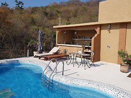 Casa Arcoiris Zihuatanejo