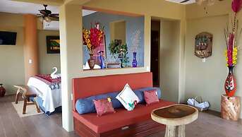 Casa Arcoiris Zihuatanejo