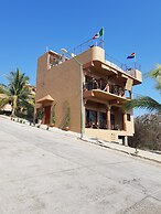 Casa Arcoiris Zihuatanejo
