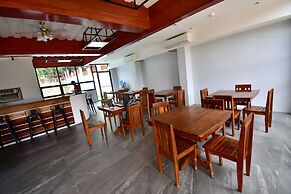 Charms Hotel