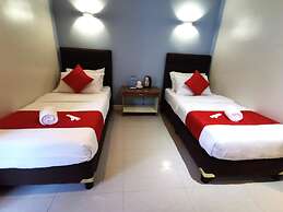Charms Hotel