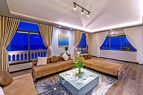 Thu Trang Beachfront Hotel