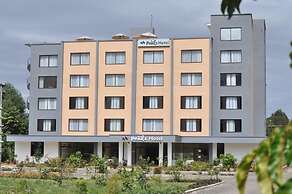 Peaks Hotel Limited