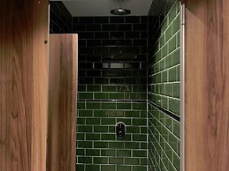 Durty Nelly's - Hostel