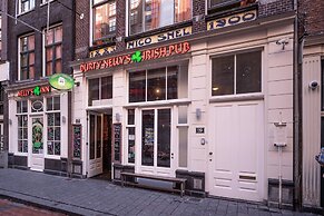 Durty Nelly's - Hostel