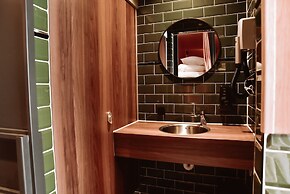 Durty Nelly's - Hostel