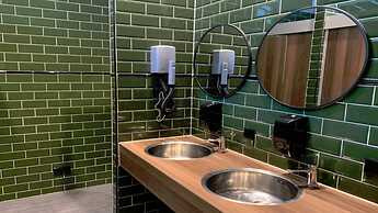 Durty Nelly's - Hostel