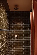 Durty Nelly's - Hostel