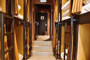 Durty Nelly's - Hostel