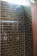 Durty Nelly's - Hostel