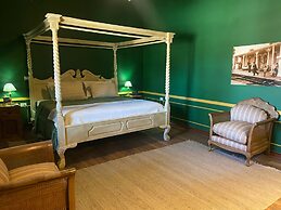 Casona Lo Aguirre Hotel y Convenciones