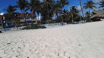 Golden Beach Apartments