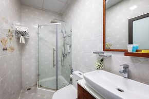 Quang Tung Cat Ba Hotel