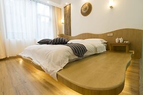 Jiesu Renwen Guest House