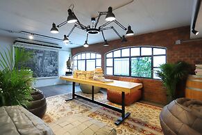 Bangkok Voyage Boutique