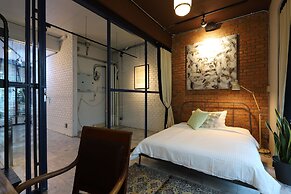 Bangkok Voyage Boutique