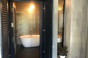 Bangkok Voyage Boutique
