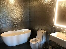 Bangkok Voyage Boutique