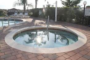 Fs54741 - High Grove - 4 Bed 2.5 Baths Villa