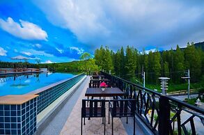 Golden Manora Hotel Bangtao Beach