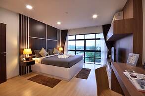 Golden Manora Hotel Bangtao Beach