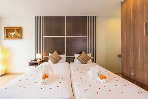 Golden Manora Hotel Bangtao Beach