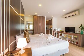 Golden Manora Hotel Bangtao Beach