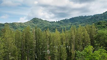 Golden Manora Hotel Bangtao Beach
