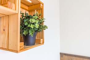 Cozy Green Guest House