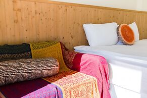 Cozy Green Guest House