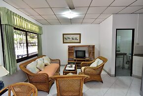 Nong Apartment Pattaya - Adults Only