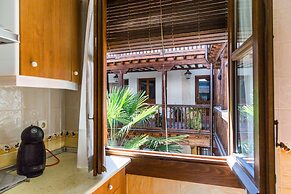 La casa de los Infantes by Toledo AP