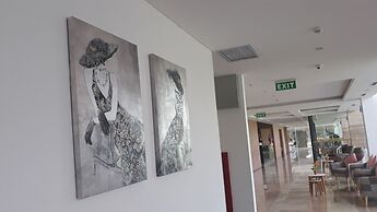The Azana Hotel Airport Semarang