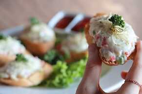 Front One Inn Kediri