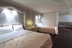 Kings Hotel