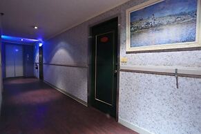 Kings Hotel