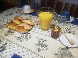 Sacreterre Room & Breakfast