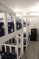 Enjoy House - Hostel