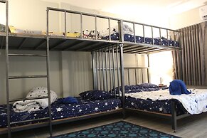 Enjoy House - Hostel