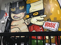 Enjoy House - Hostel