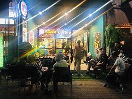 Enjoy House - Hostel