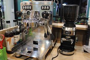 Enjoy House - Hostel